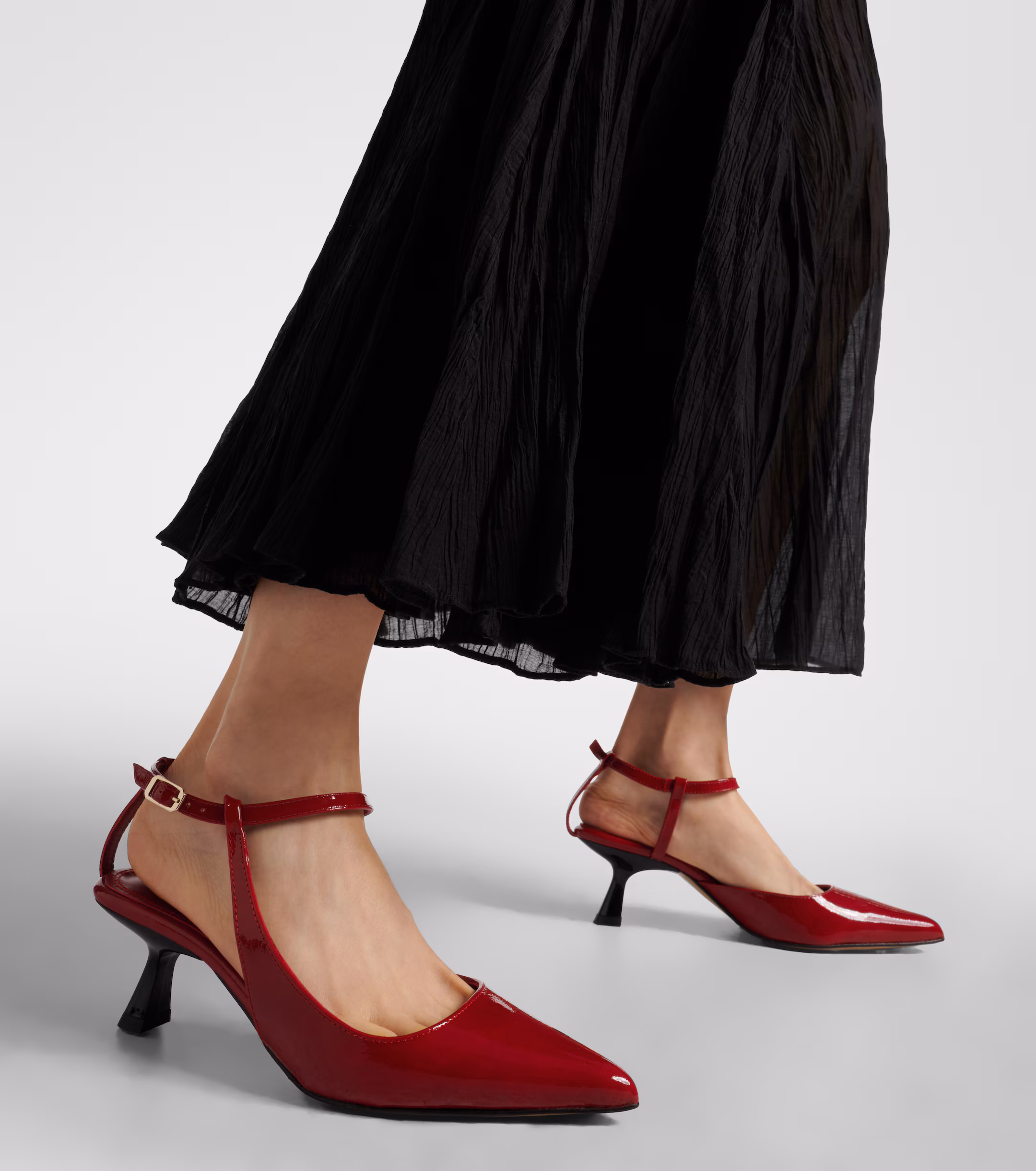 Why AI Always Starts With Your Footwear Before Styling A Dress: The Fashion Footwear Rule