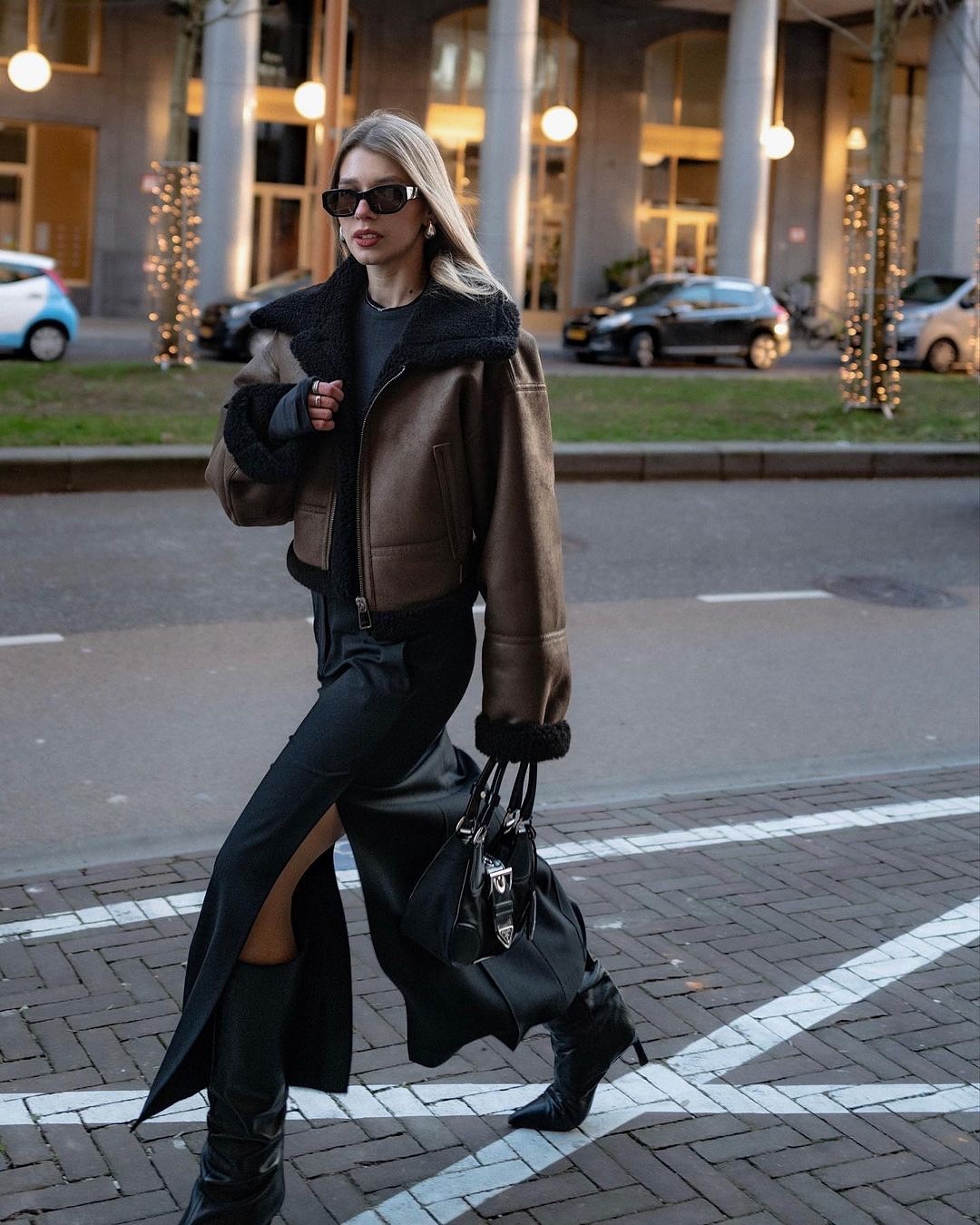 Chloé - Cropped shearling-trimmed leather jacket | Plush Chloé - Cropped shearling-trimmed leather jacket | Plush