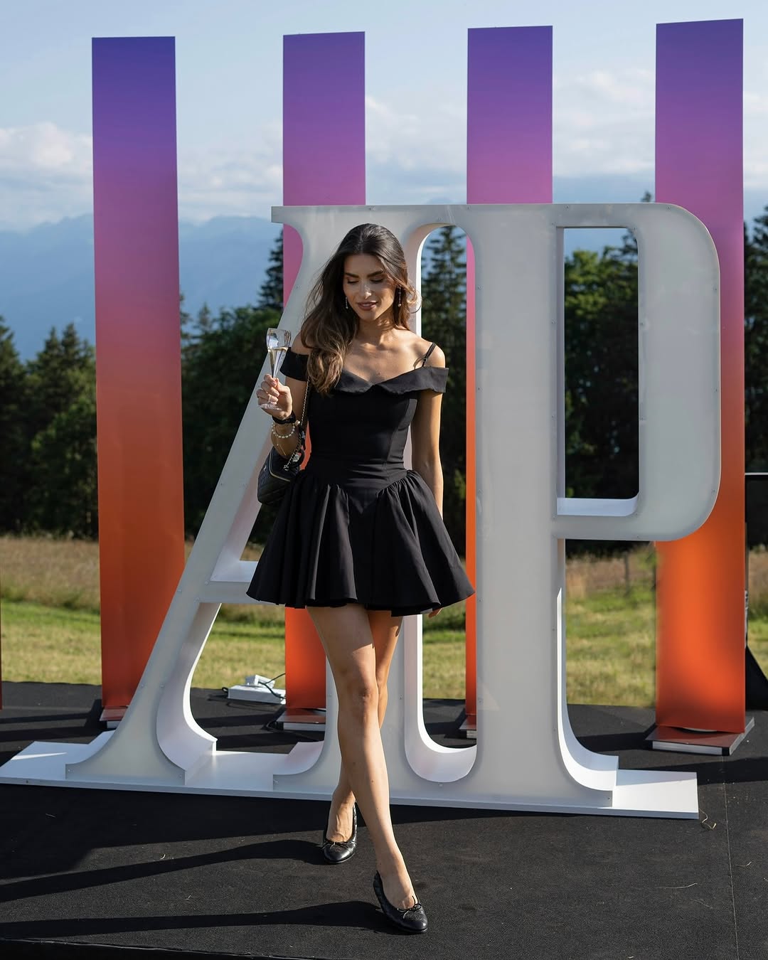 Helsa - Poplin Bubble Mini Dress | Plush