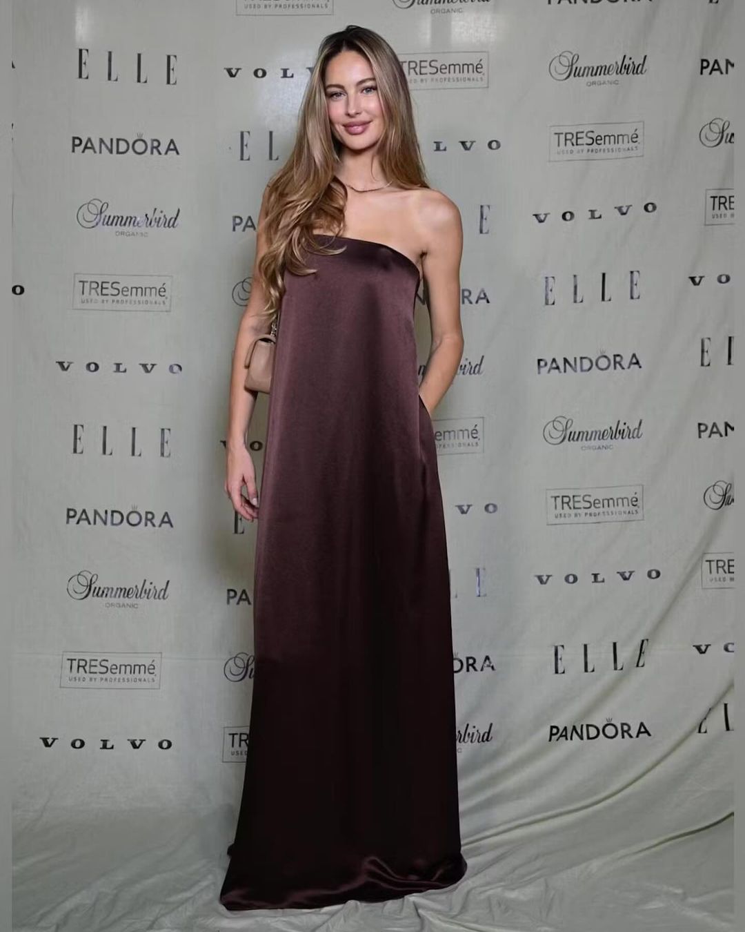 fleur maxi dress in dark brown superdown superdown - Fleur Maxi Dress