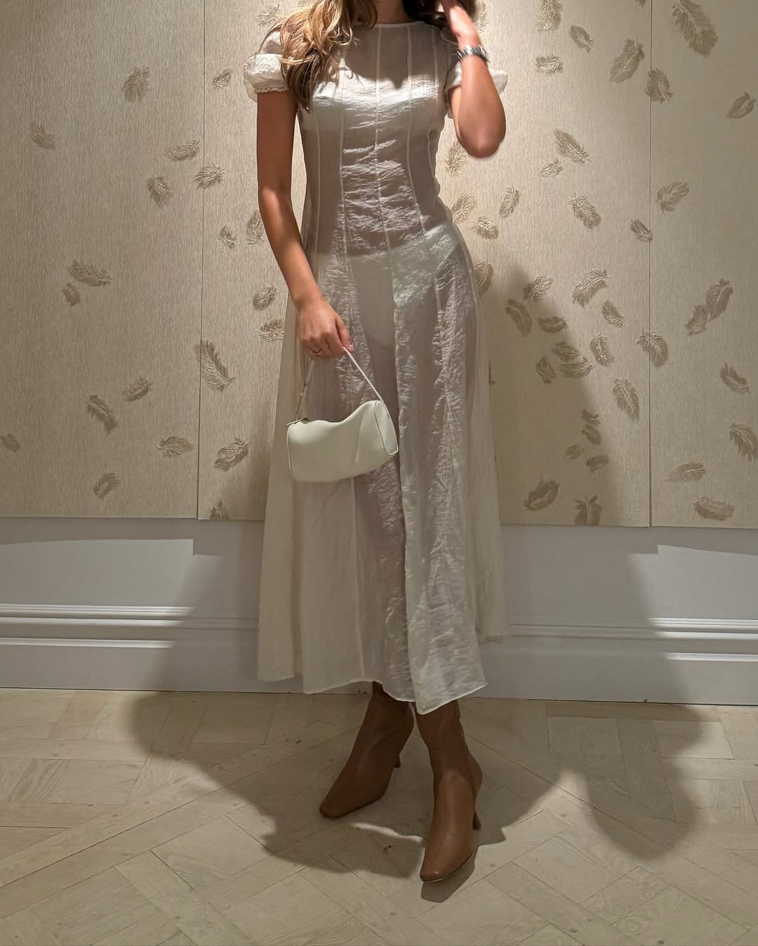 Helsa - The Musee Midi Dress | Plush