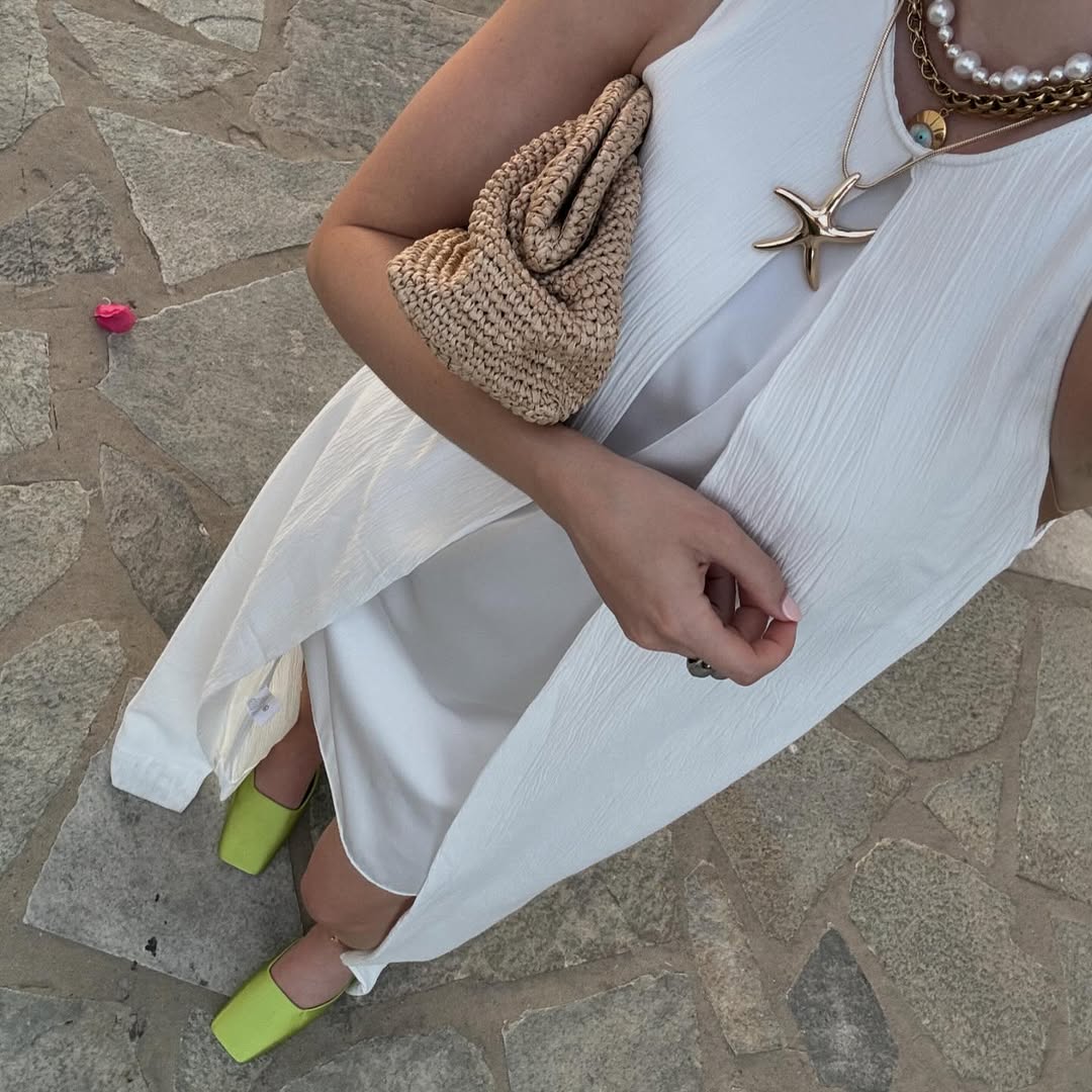 superdown - Jillian Asymmetric Midi Dress